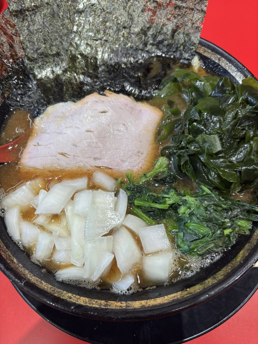 今日は青森野呂家本店さんで、魚節ラーメン＋ワカメトッピングをいただきました🍜😋　
#青森野呂家本店