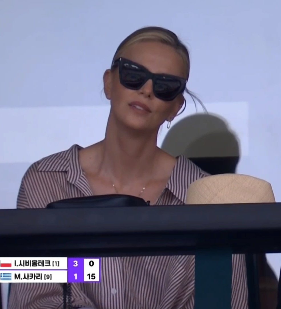 테니스도보고싶고 샤를도보고싶어서
샤를보러온 2024 인디언웰스 결승보는중