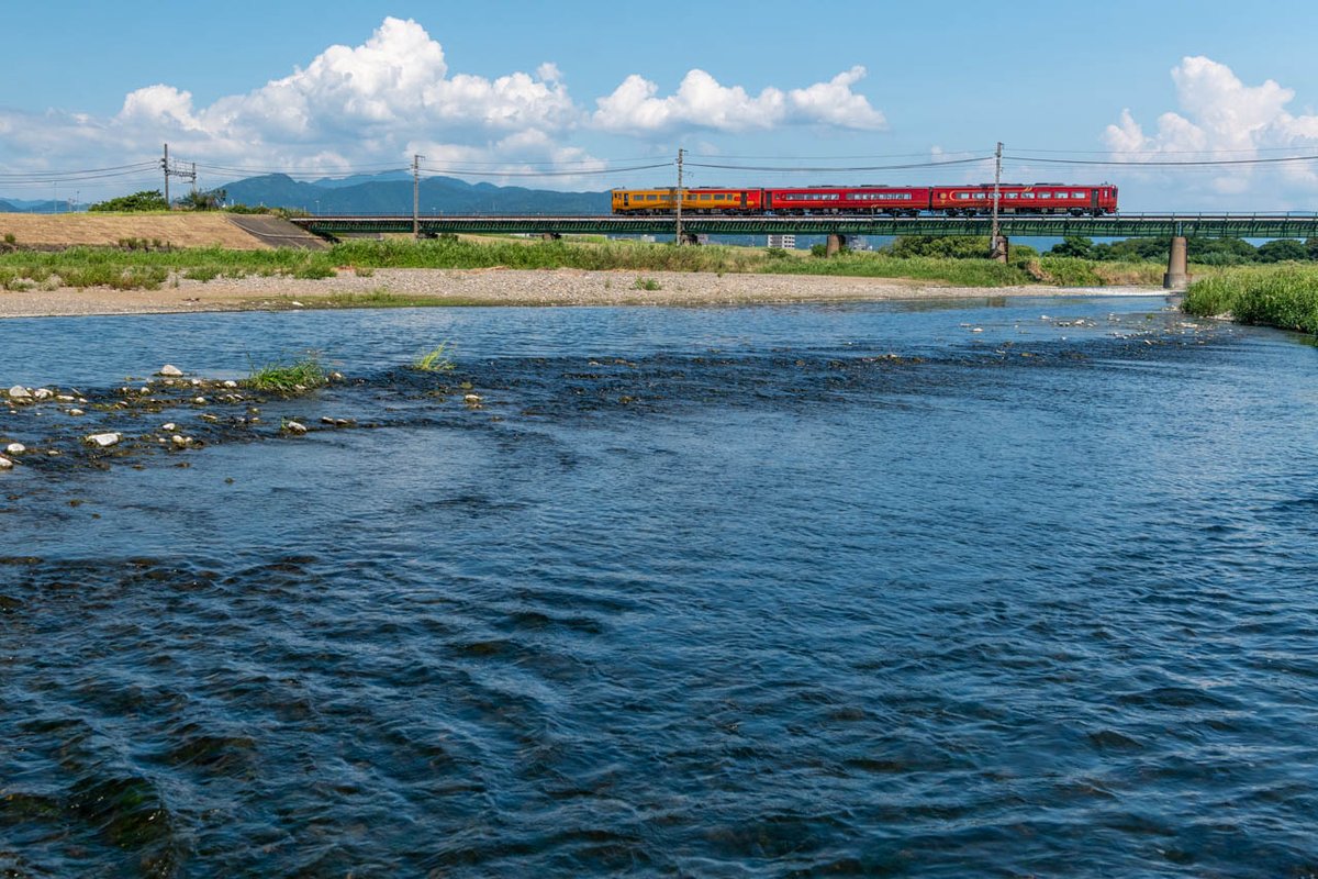 せせらぎ

#伊予灘ものがたり
#予讃線