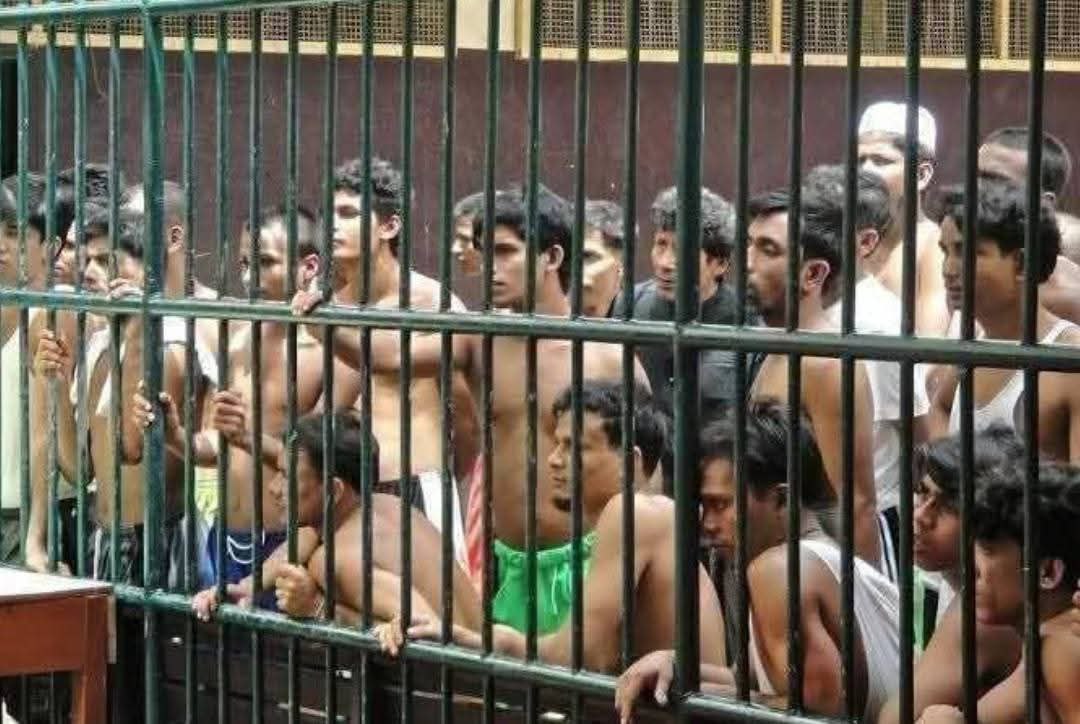 Breaking:Some Ro refugees who went missing at sea while trying to reach Malaysia have now been found alive detained in Sri Lankan prisons.Among them are individuals from Buthidaung and Maungdaw.Many families searching for their loved ones may now find their names on the list.