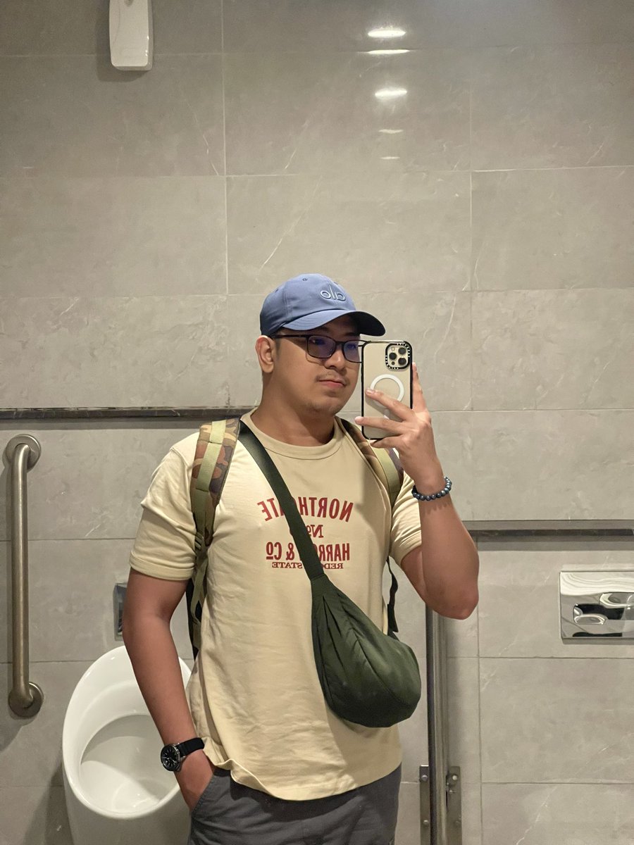 BondTarc's tweet photo. what’s up twitter. i’m in my daddy era https://t.co/G0jYS5iHHs