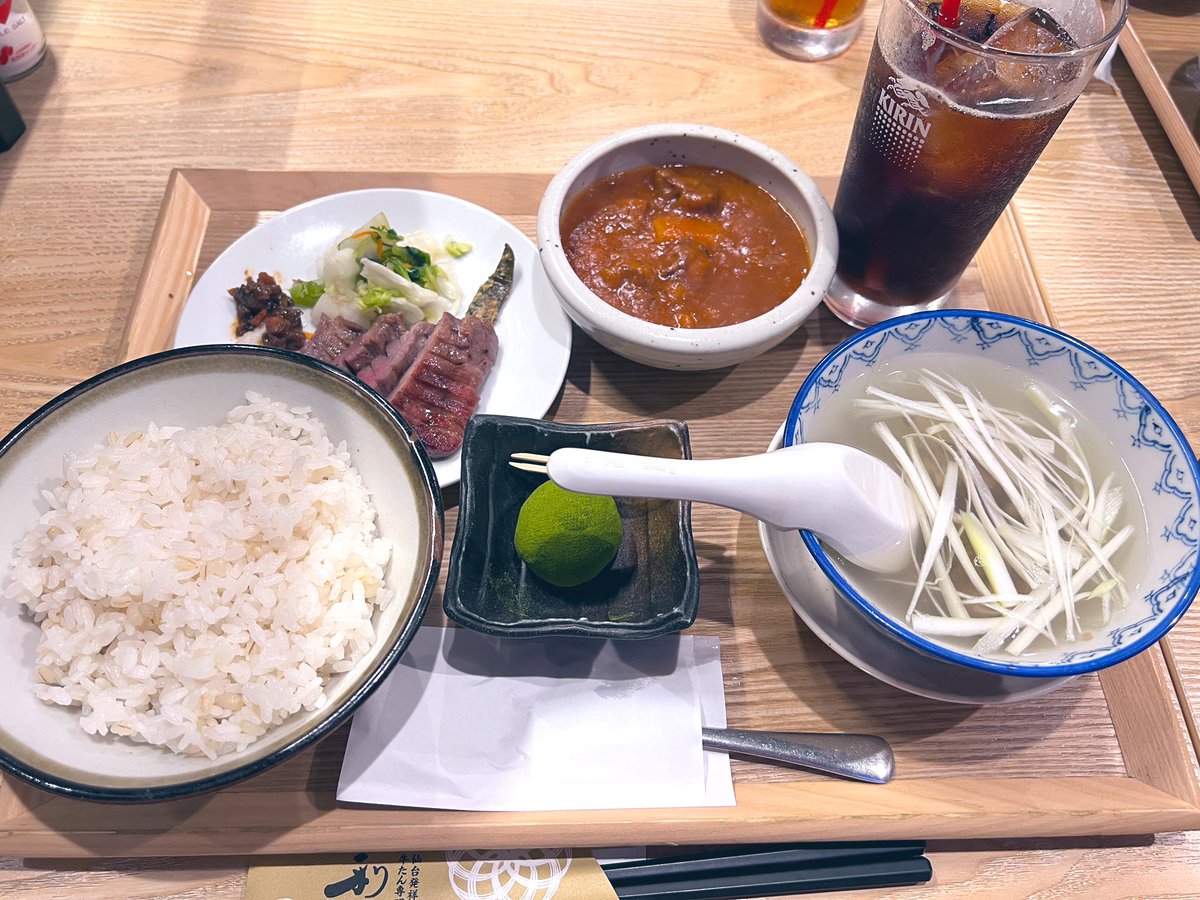 sayaaaa87's tweet photo. とーーーっても楽しかった！行ったらやっぱり楽しかった🥺最高！！！ドンピシャでαきたのほんと笑った🤣🤣まじでこのツアーうちら予言者👏1曲まるっと爆笑してて申し訳ない🤦‍♀️はーーー、今日でやり切った感あるな(笑)みなぽんみーちゃんありがとう！❤️ https://t.co/gOyvJZdLSA