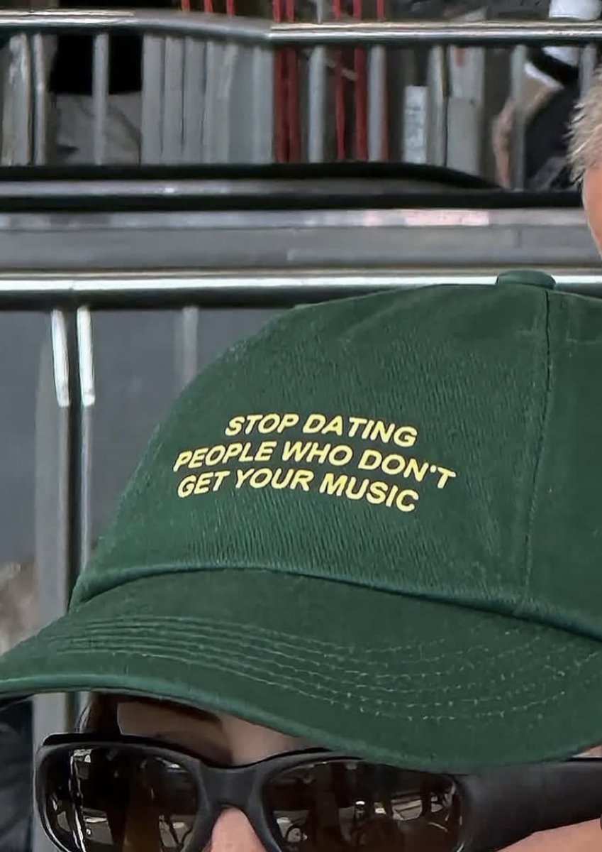 🍂 (@lovandfear) on Twitter photo 