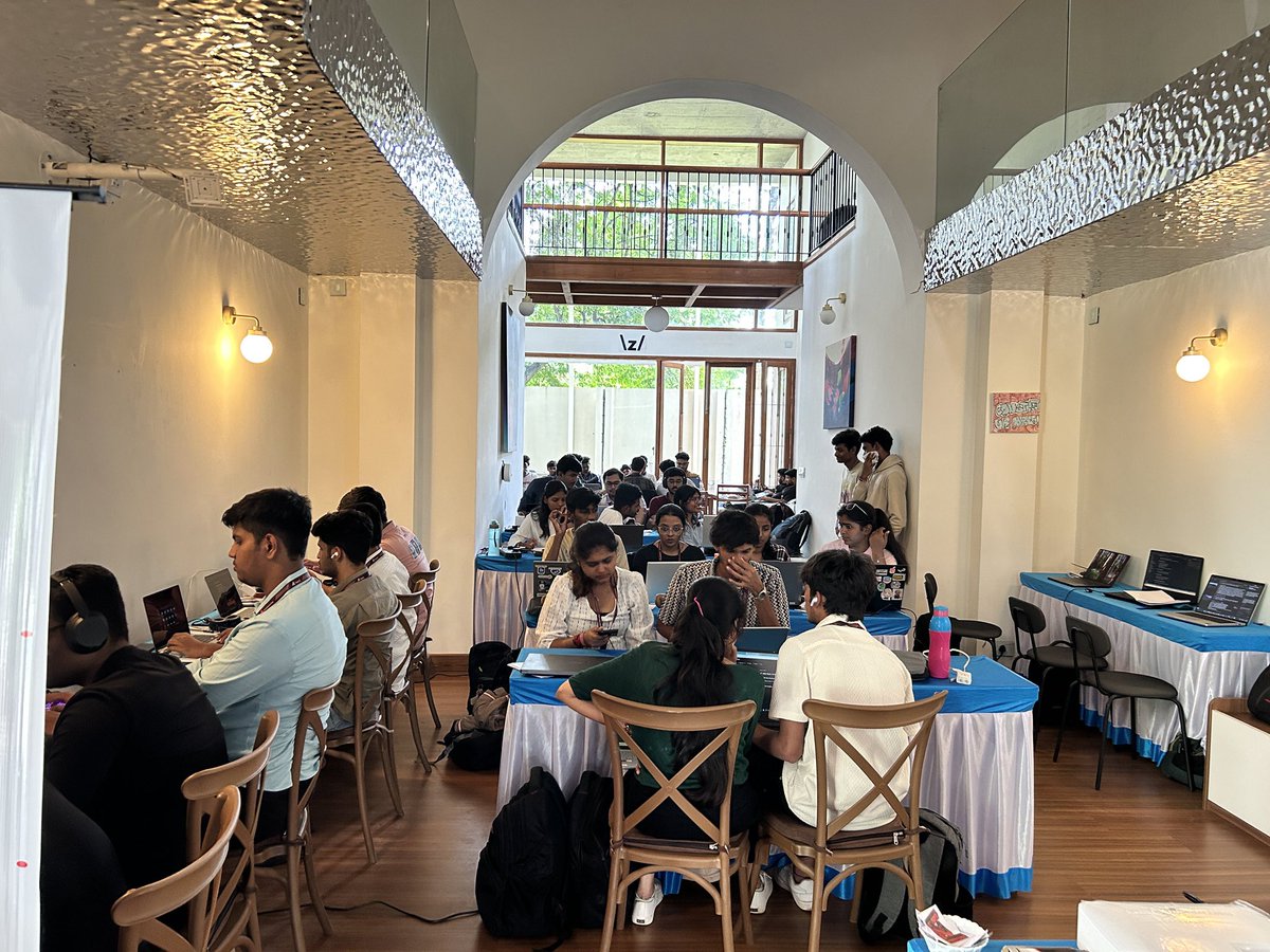 🔺Team1 Hackathon In Bengaluru This Weekend 🇮🇳

Another 100 developers building on Avalanche. 

7 hackathons in 7 cities over 7 weeks