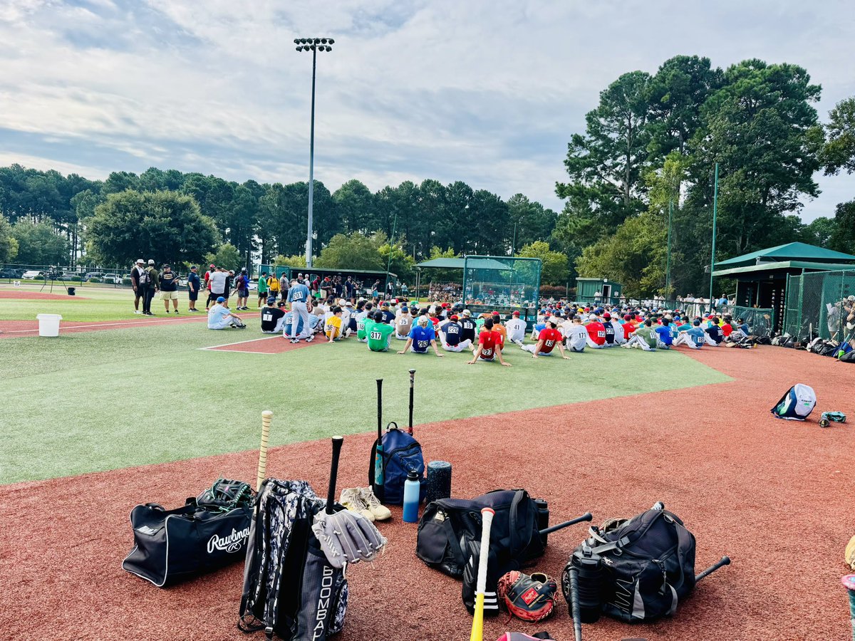 Kicking off the weekend #RipkenExperienceMyrtleBeach at the <a href="/CoastalBaseball/">Coastal Carolina Baseball</a> Future Prospects Camp! Beautiful complex and incredible weather! 

<a href="/NBA_TX/">National Baseball Academy TX</a> 
<a href="/EddierMuriel/">Eddier Muriel</a> 
<a href="/Rockbaseball/">Rockwall Yellowjackets Baseball</a> 
<a href="/BRose2344/">Barry Rose</a> 
<a href="/RISDAthletics/">Rockwall ISD Sports Marketing</a>
