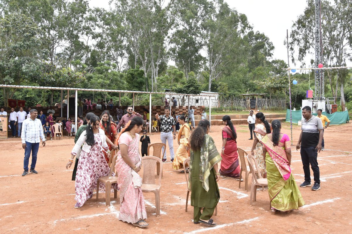 DBTS_CRPF's tweet image. DBTS celebrated its 15th Raising Day on 27 Aug 2025 with staff, trainees &amp;amp; families. The occasion marked 15 yrs of dedicated service &amp;amp; reaffirmed our commitment to the mission of CRPF. 🇮🇳 #DBTS #CRPF #RaisingDay