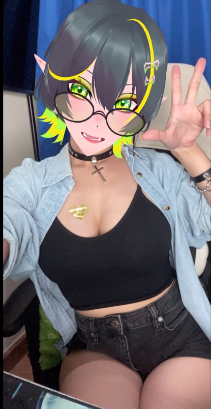 ไลฟ์วันนี้ โม้เหม็นมาก 555555555555 
เจอกันเดือนหน้าทุกคน ยัยซีพร้อมลุยย
#CVZ #C_vz #C_moment