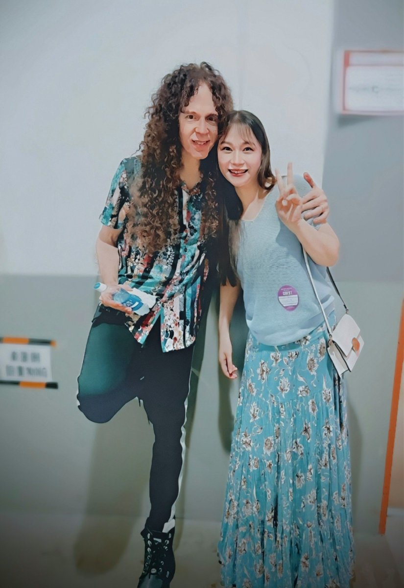 相川七瀬 ROCK KINGDOM TOUR 2025最終日Zepp DiverCity！名曲達を織田哲郎さんご本人が奏でるGtで次々に歌いあげる相川さんは本当に最高でした🥲織田さんは20年ぶりにお会いして近況など沢山お話しました。そして今日も絶好調のマーティ|´-`)✨️
闘病乗り越え復活のKirzさんとも会えて嬉しかった…！