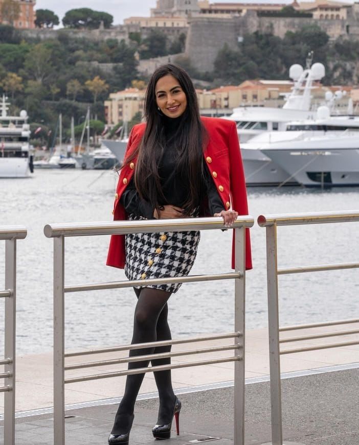 MY LAST 100% PROPERTY BRIDGING
finance event of the year happens this weekend on Sunday...!
Thank you..over 200 of you have registered on the first day of registration!
Remember I ONLY allow people to use my personal funds to buy a property if you show up and registration alone