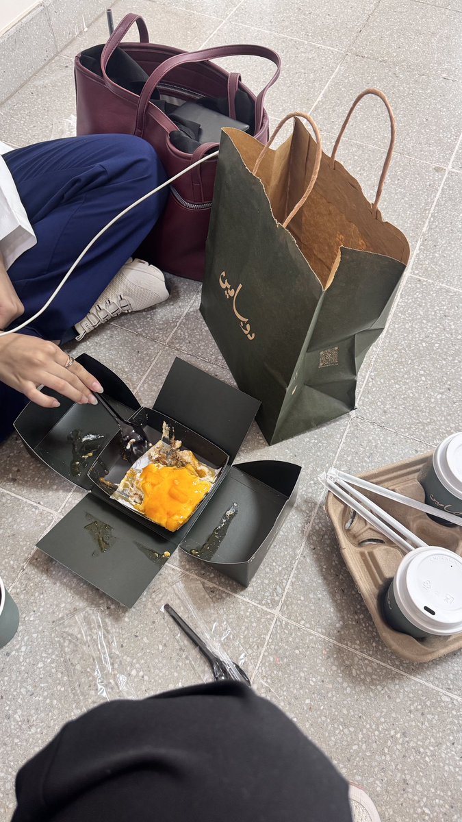 لا بس اكتشفتي ان عندك هالصديقه
لا منافسه
لا غيرة
لا طاقة سلبيه 
اتمنى لها الافضل والاجمل
وتتمنى لي الافضل والاجمل 
❣️