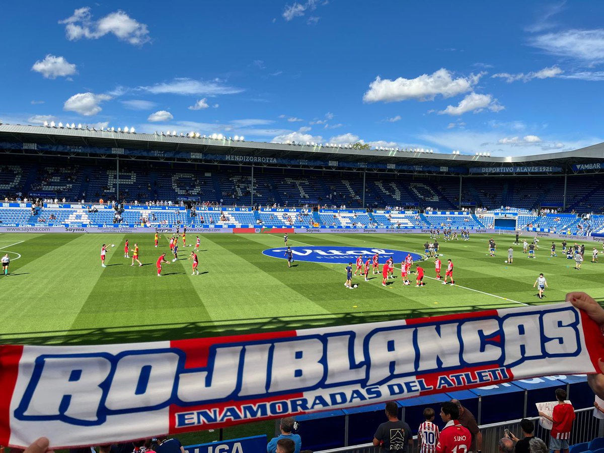 Ya estamos en Vitoria animando. Aúpa Atleti!!!