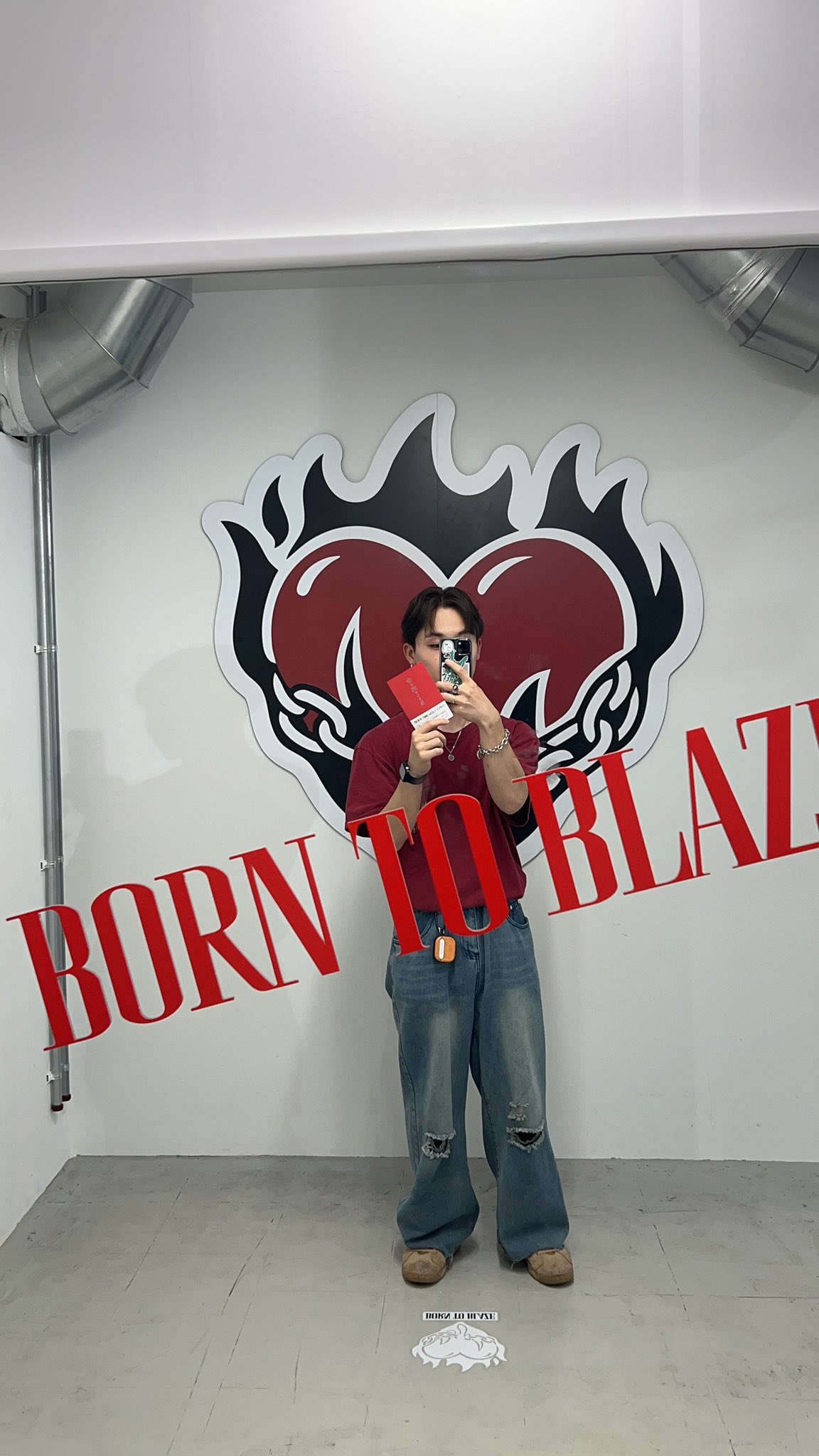 コムドット Buzz (@buzz_comdot) / X
