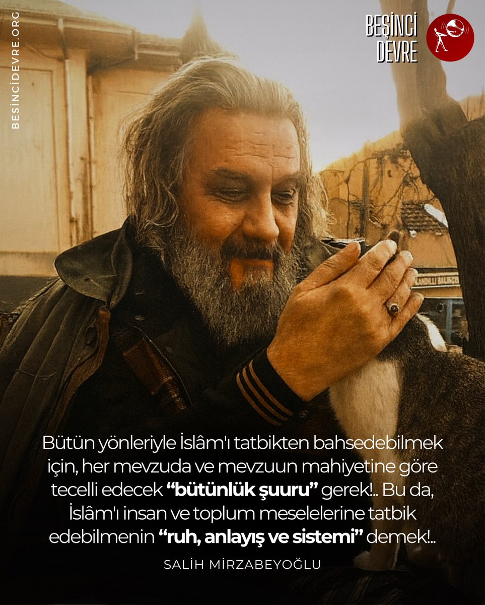 Salih Mirzabeyoğlu:

“Bütün yönleriyle İslâm'ı tatbikten bahsedebilmek için, her mevzuda ve mevzuun mahiyetine göre tecelli edecek“bütünlük şuuru” gerek!.. Bu da, İslâm'ı insan vetoplum meselelerine tatbik edebilmenin “ruh, anlayış ve sistemi” demek!..”