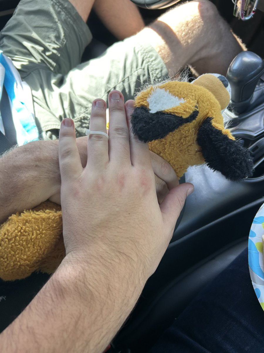 Thanks for a super SPECIAL ✨ night with POOKIE FAUX for Eva’ 

<a href="/Fauxpawzz/">Faux</a>