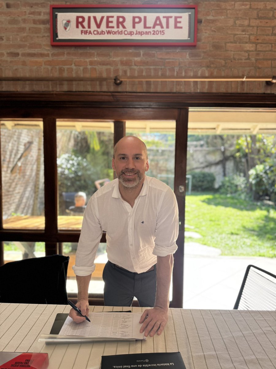 Estoy muy feliz de acompañar a <a href="/stefanocdicarlo/">Stefano Di Carlo</a> como candidato a Presidente de nuestro querido <a href="/RiverPlate/">River Plate</a> 

La institución deportiva más grande del país y los colores que llevo en el corazón ♥️
