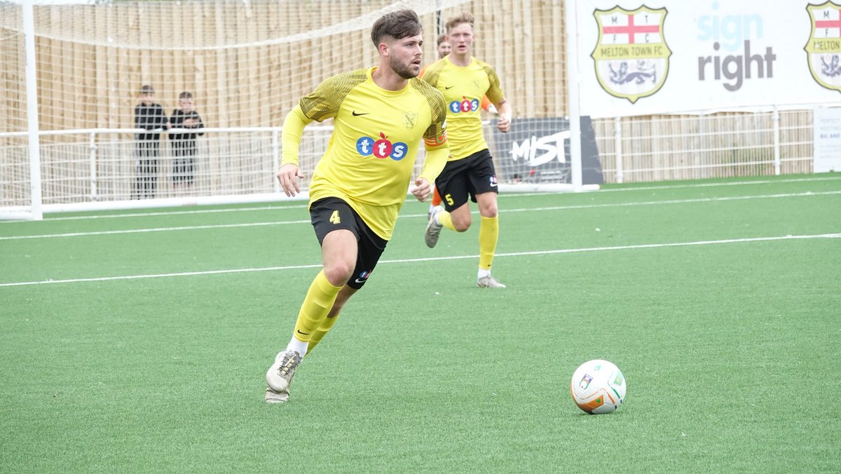 HucknallTownFc's tweet image. 🚨 Half time! 

It's even at the break, Melton have had the better chances but Hucknall keep battling away 

🔴 MM 0 - 0 Hucknall 💛