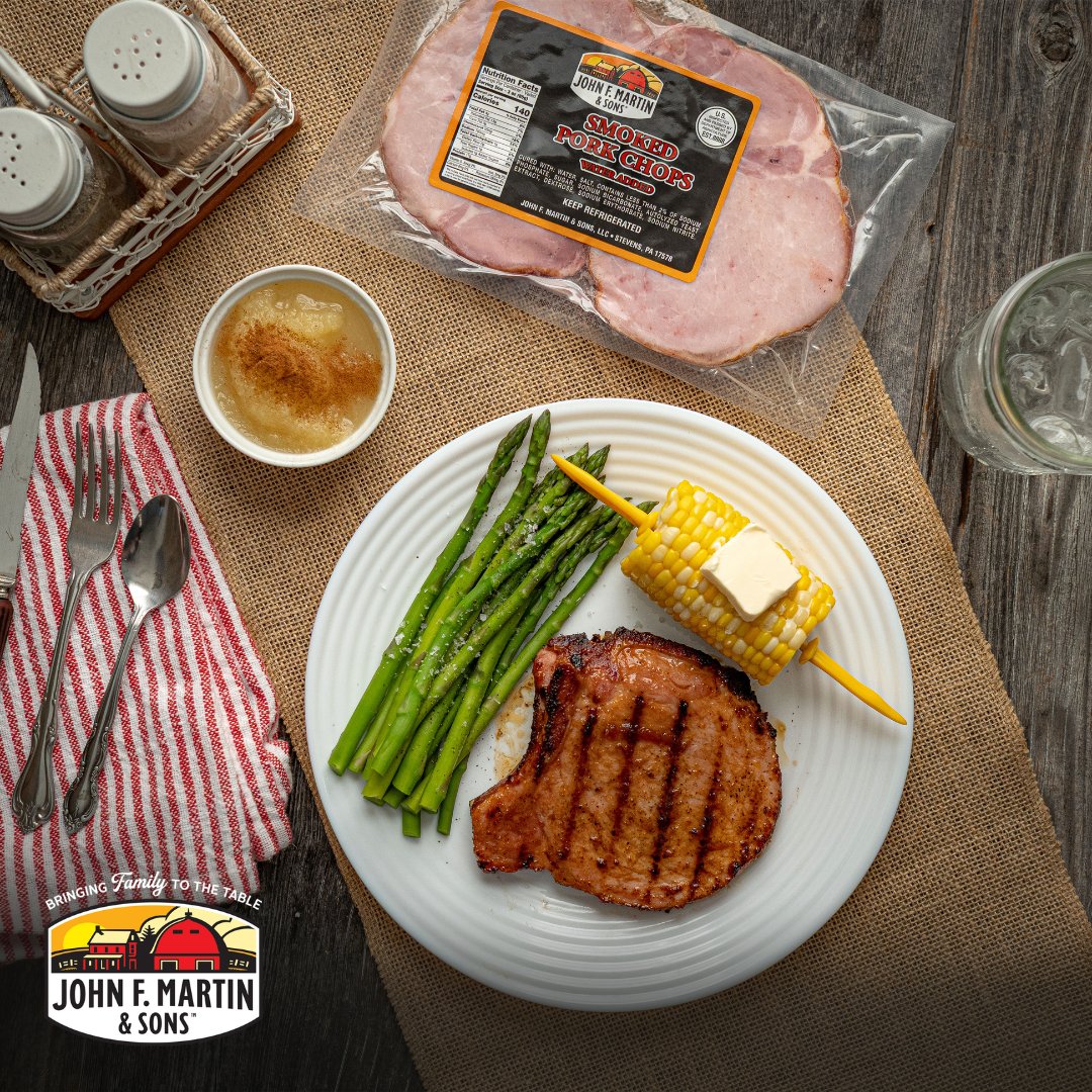 🔥 Easy. Savory. Smoky. Our fully-cooked Smoked Pork Chops are packed with flavor and grill-ready in minutes.

🥘 Serve with roasted veggies or fresh corn for a weeknight meal the whole family will love.

#JohnFMartin #SmokedPorkChops #EasyDinner #GrillSeason #WeeknightMeals