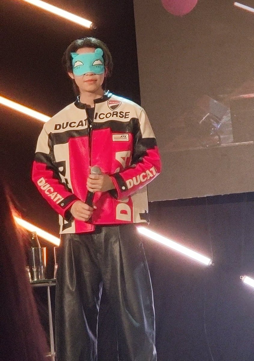 khaomiao's tweet photo. fk regretting their life choices 😭

#FK2ndFMinRomeD1 #FirstKhaotung2ndFMinRome https://t.co/1HLygsYBqb