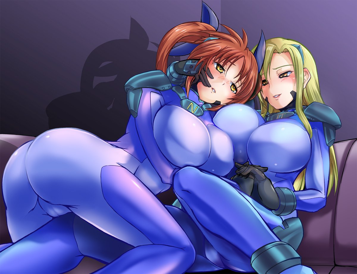 はいそんなわけで完成して今見せられるのは3枚でした!
まだまだやることは詰まってるッスぜぇ……!! 
#今月描いた絵を晒そう 