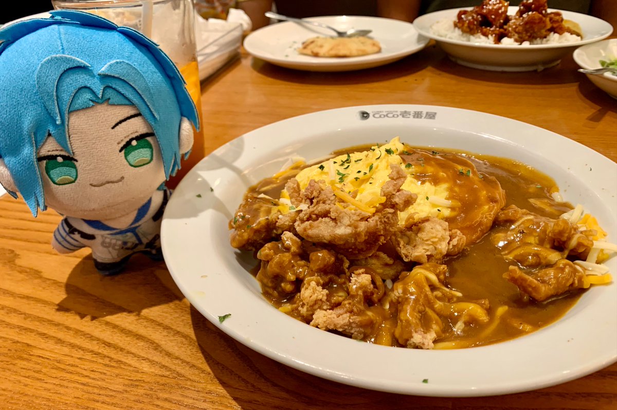 Day 0 of Anime Impulse! Picked up my M&amp;G and Karaoke tickets, took Platsu out to her first pho, and had dinner at Coco Ichi with the lovely Lampu! Also ran into Tsukiko, MaiMai, CTS, Teri, and Saku randomly while out and about in the city!