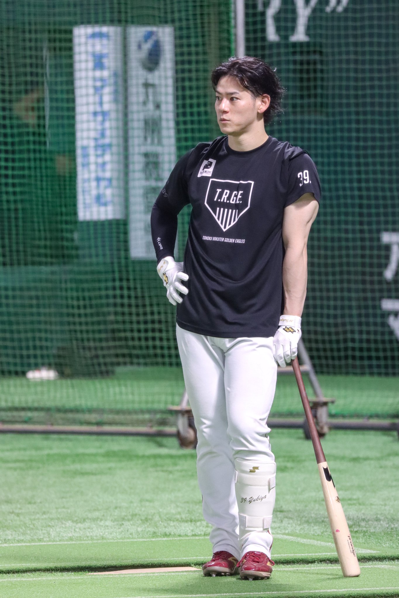 楽天イーグルス 伊藤裕季也選手セット ⚾️ 伊藤裕季也選手の入団会見を行いました🎤✨✨ なんと