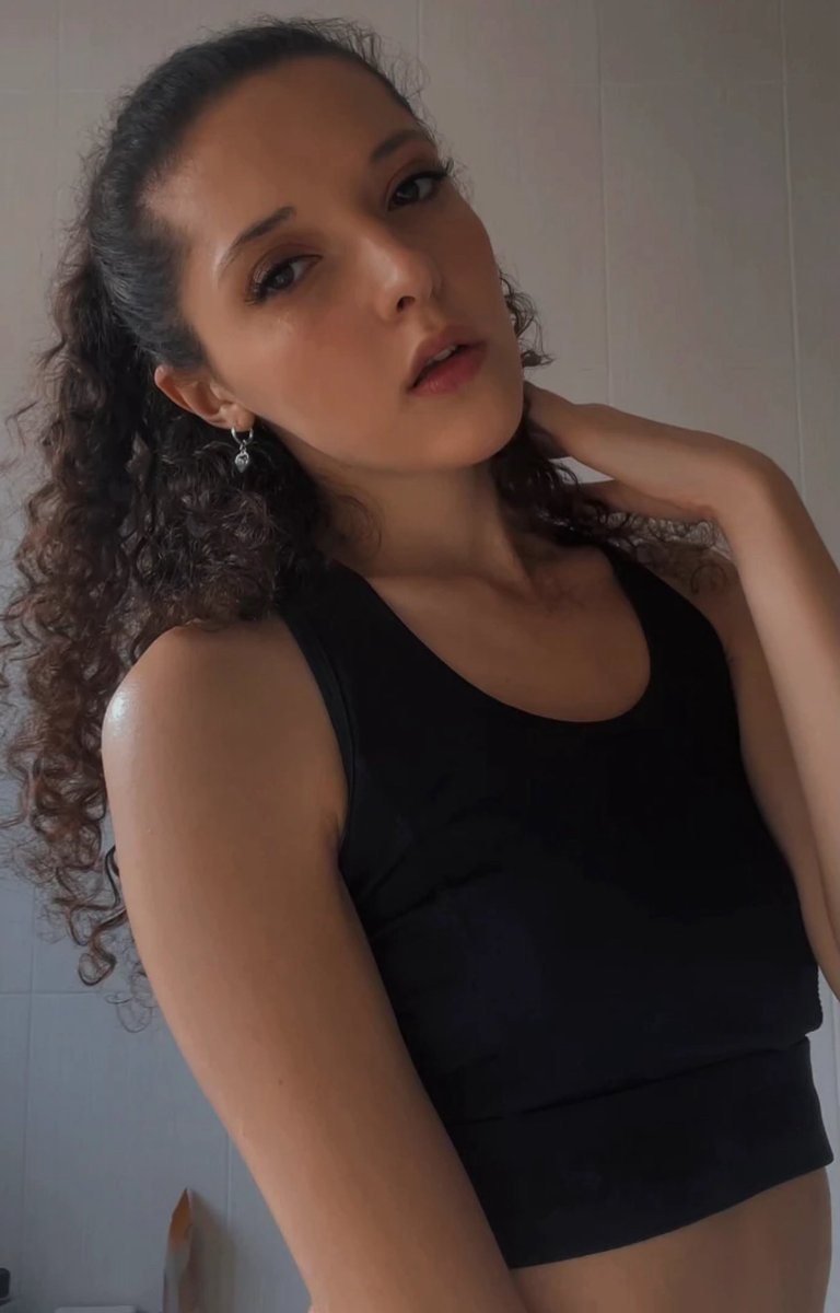 🔥8PM GMT TONIGHT!! 🔥We are BACK!! Live streaming on twitch.tv/snowyzoex 

You’re not gonna want to miss this!! 🔥🔥
#twitch #Livestream