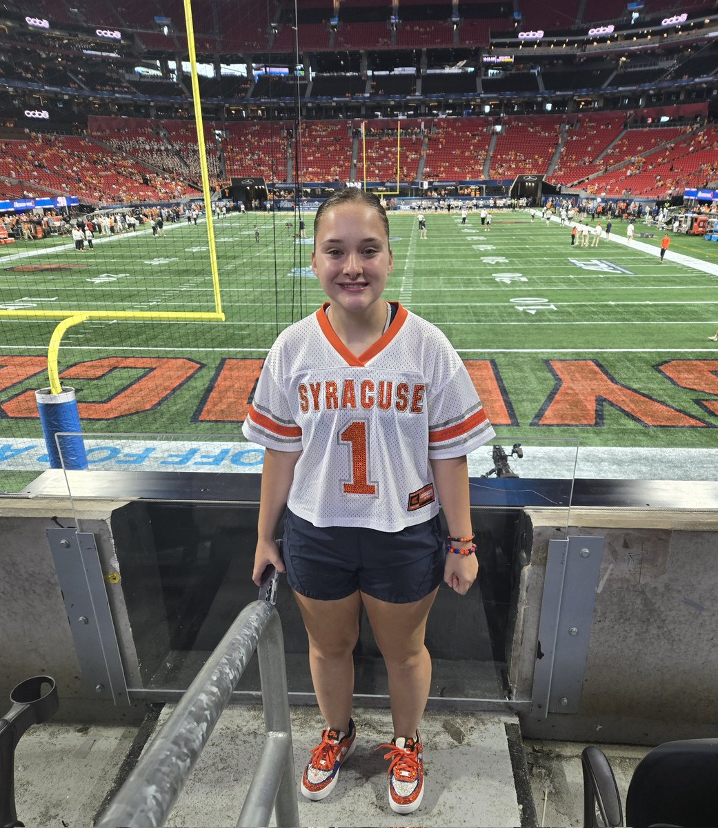 blodgett_stacy's tweet image. Go Cuse! Ready to represent in a stadium FULL of Vol fans! #Cuse @CuseFootball