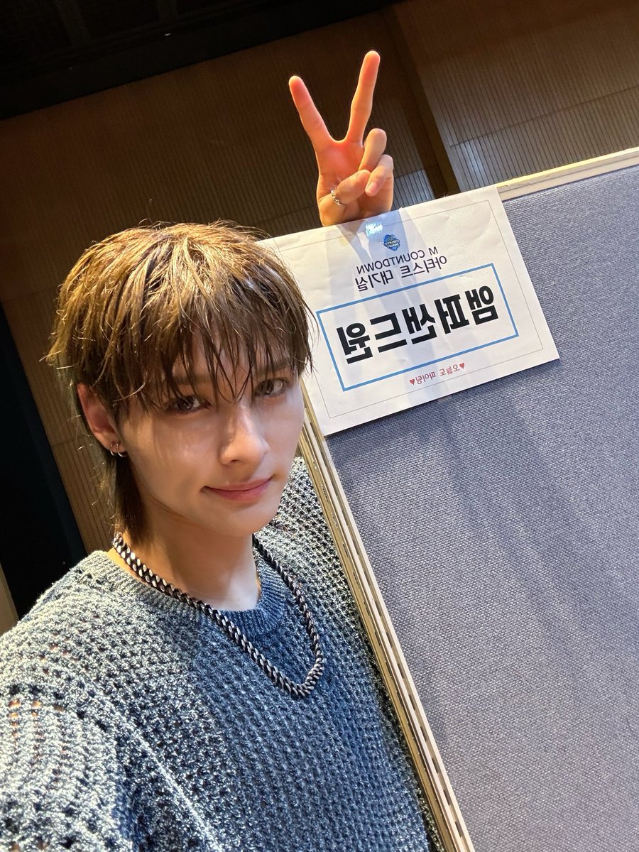 _AMPERSANDONE_'s tweet photo. 마카이렐~ 💙🤍

#앰퍼샌드원 #AMPERSANDONE
#마카야 #MACKIAH https://t.co/P9j8rylUoI