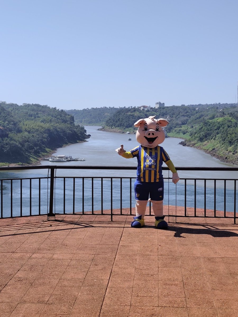 Hito 3 fronteras!!

🇵🇾🇦🇷🇧🇷