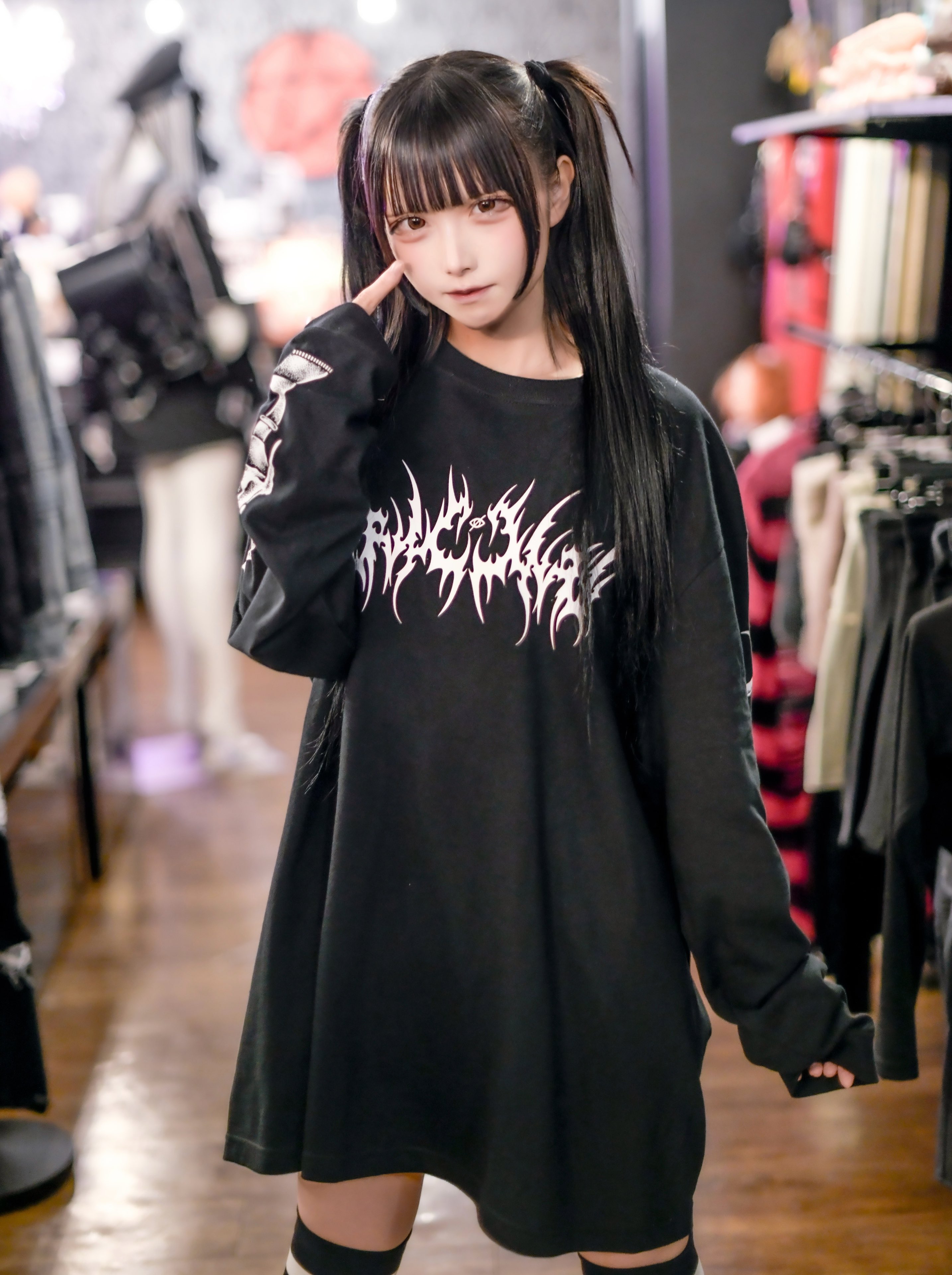 「ONEDARI」 黒×ホワイト KRYclothing KRYclothing on X: 