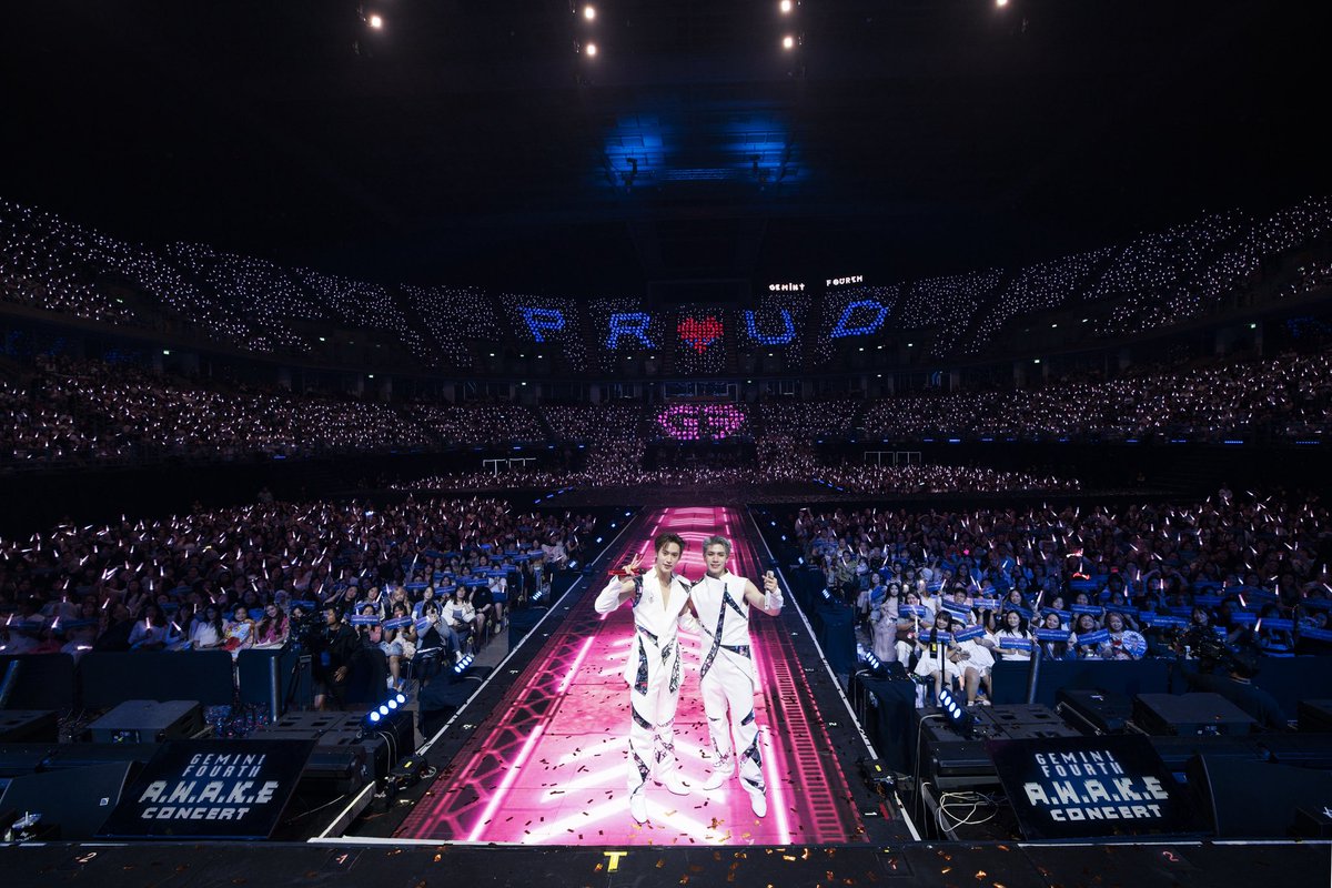 #GFAWAKEConcertD1 เรียกว่ารักได้เลย 🤍

ขอบคุณทุกคนที่มาปลุกความสุข ความสนุก และสร้างความทรงจำดีๆ ร่วมกันใน ‘GEMINI FOURTH A.W.A.K.E CONCERT’ พรุ่งนี้ยังเหลืออีก 1 วันที่ทุกคนจะได้มาปล่อยใจสนุกไปพร้อมกัน! 

สำหรับวันนี้ขอบคุณทุกคนนะครับ เดินทางกลับบ้านปลอดภัย แล้วมา A.W.A.K.E