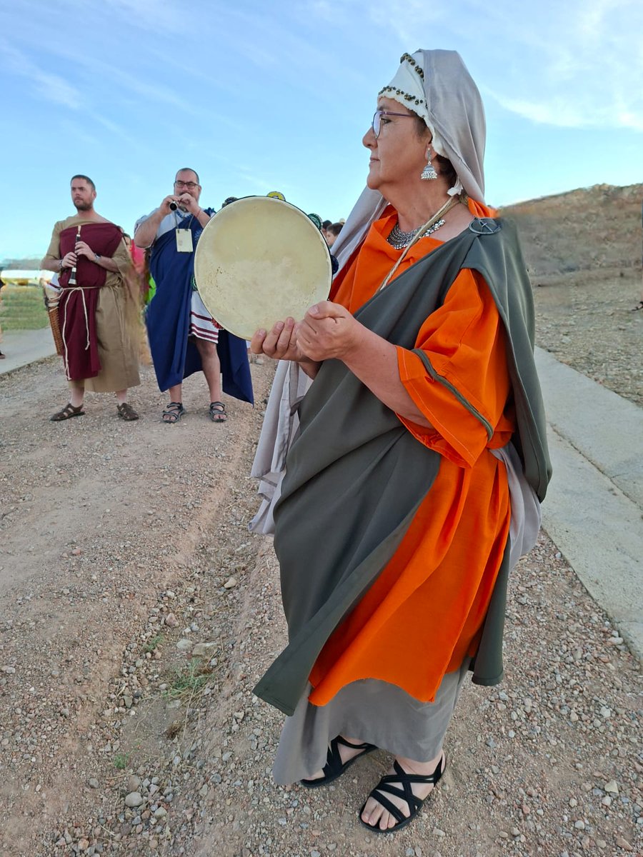 Ayer tuve el honor de participar en la inauguración de las XI Jornadas de Recreación Histórica de Libisosa. Desde el <a href="/gobjccm/">Gobierno de Castilla-La Mancha</a> apoyamos con una ayuda de 5.000 € este evento que no solo es fiesta, sino también identidad, turismo, economía y futuro para Lezuza y #CLM.