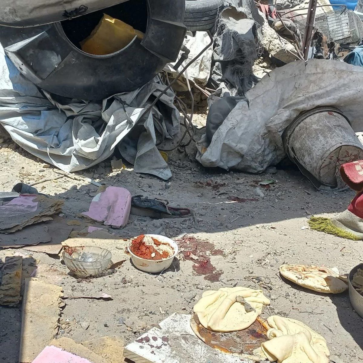 A new massacre: the occupation bombed a bakery in Al-Nasr neighborhood, west of Gaza, where bread was mixed with the blood of martyrs.