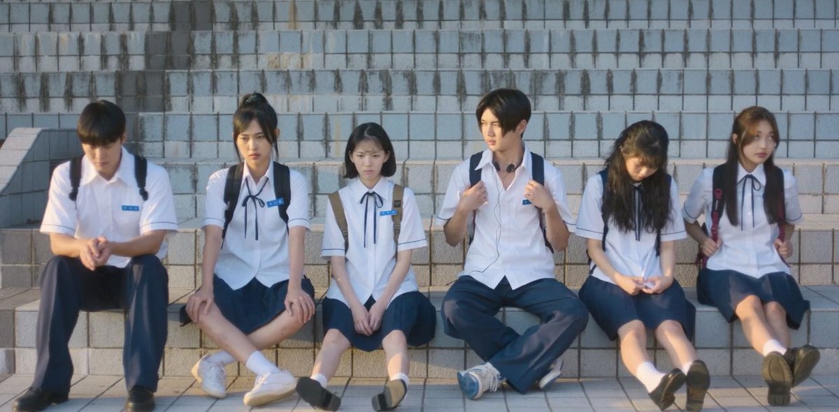 eyutro's tweet image. I loved this friendship. 

Love Untangled (2025)