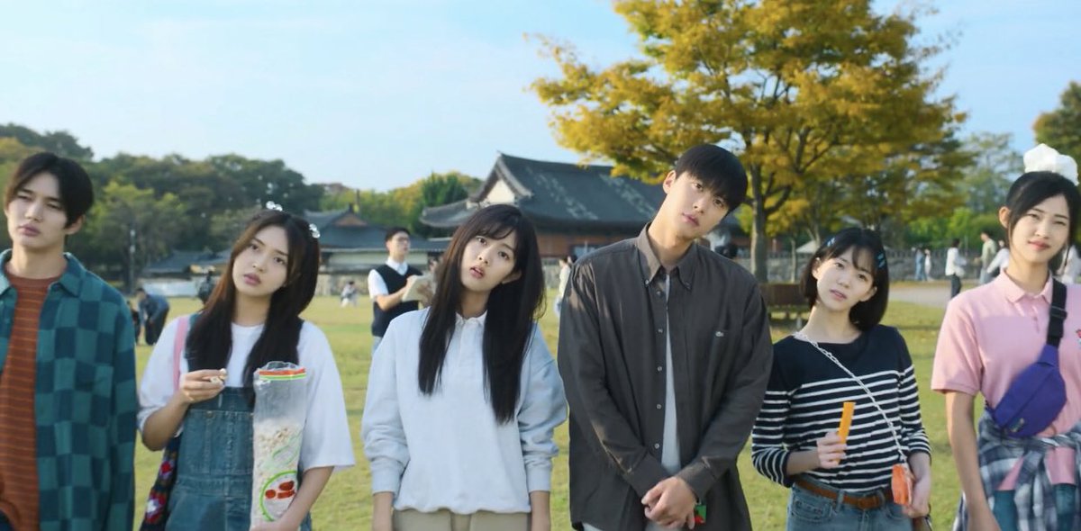 eyutro's tweet image. I loved this friendship. 

Love Untangled (2025)