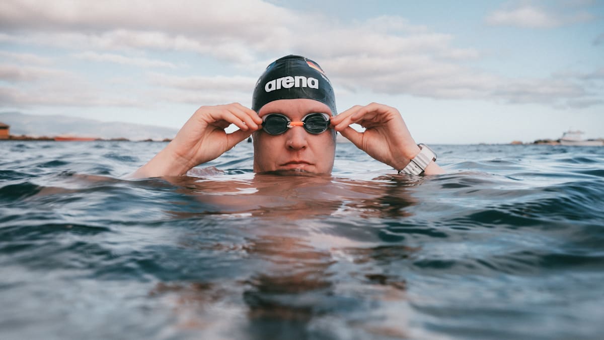 Er schwamm mit Delfinen, Haien und gebrochener Nase – Waschburger vor Vollendung to.welt.de/D1XV46b