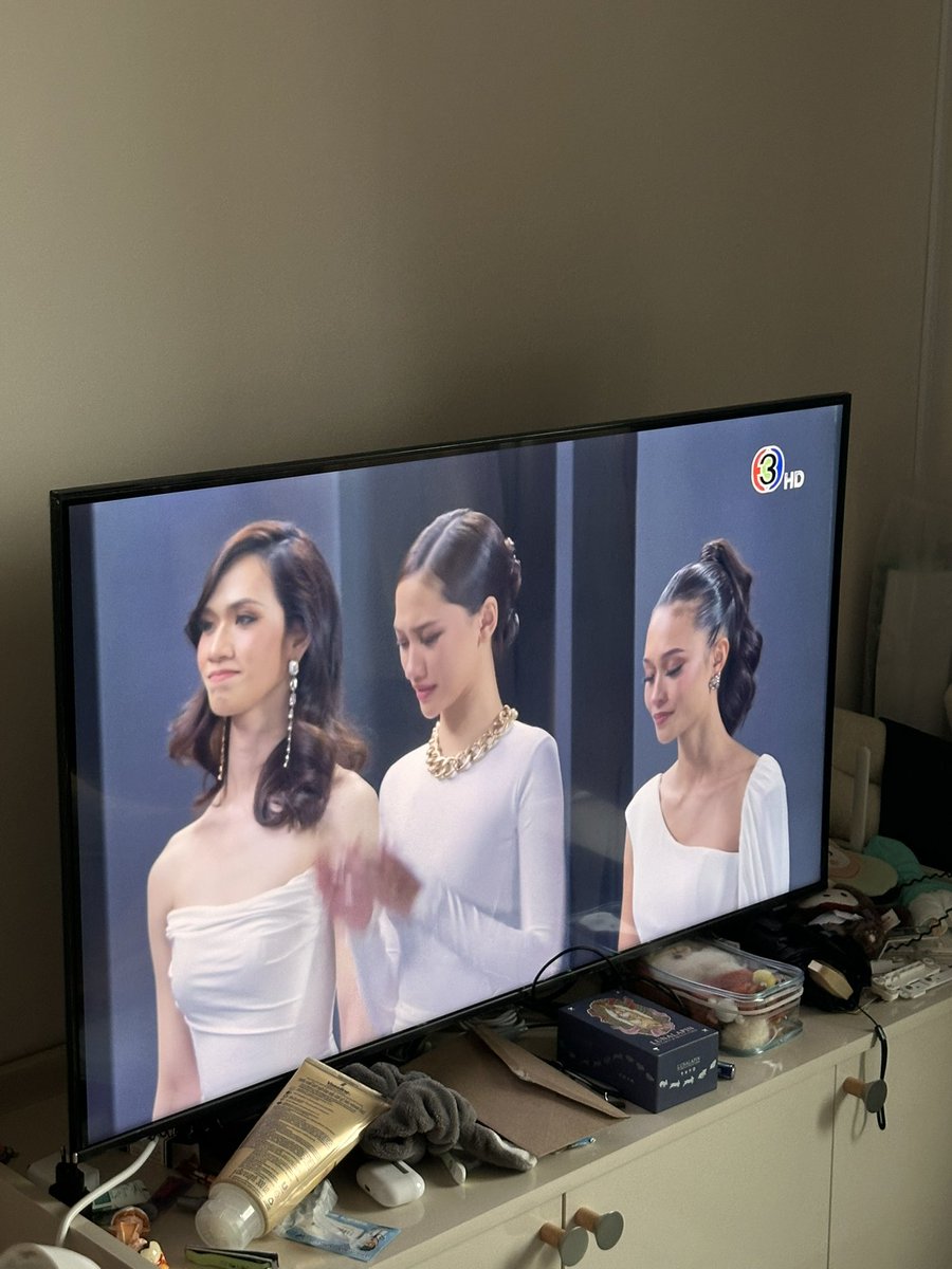 jenrob_jen's tweet image. ชอบบีบี คือโคตรจะเป็นตัวแทนเด็กเจน z แบบ ฉันเก่งนะ ฉันมีของ เลือกฉันได้ไหม ฉันจะทำให้เต็มที่ๆสุด

และแพนเค้กก็ดูออก และพยายามปรามไม่ให้เป็นน้ำล้นแก้ว คือรักนะ แต่สอนด้วย ถึงทุบบ่อยๆ

แพนเค้ก เป็นเมนเทอร์ที่วิเศษมาก

 #thefacethailand6