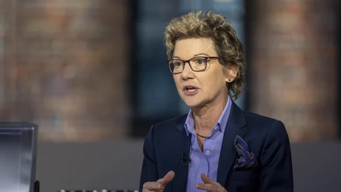 🚨 INVESTING : "La Fed di Daly annuncia: è quasi tempo di ricalibrare la politica monetaria"