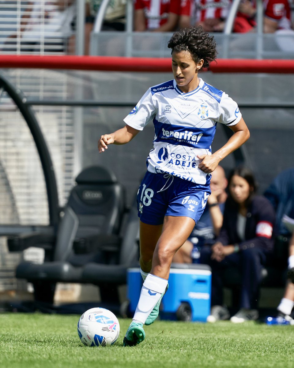 🆕 ¡Los primeros minutos de Elba Vergés como blanquiazul! 

#LigaFMoeve | <a href="/CDTFemenino/">Costa Adeje Tenerife</a>