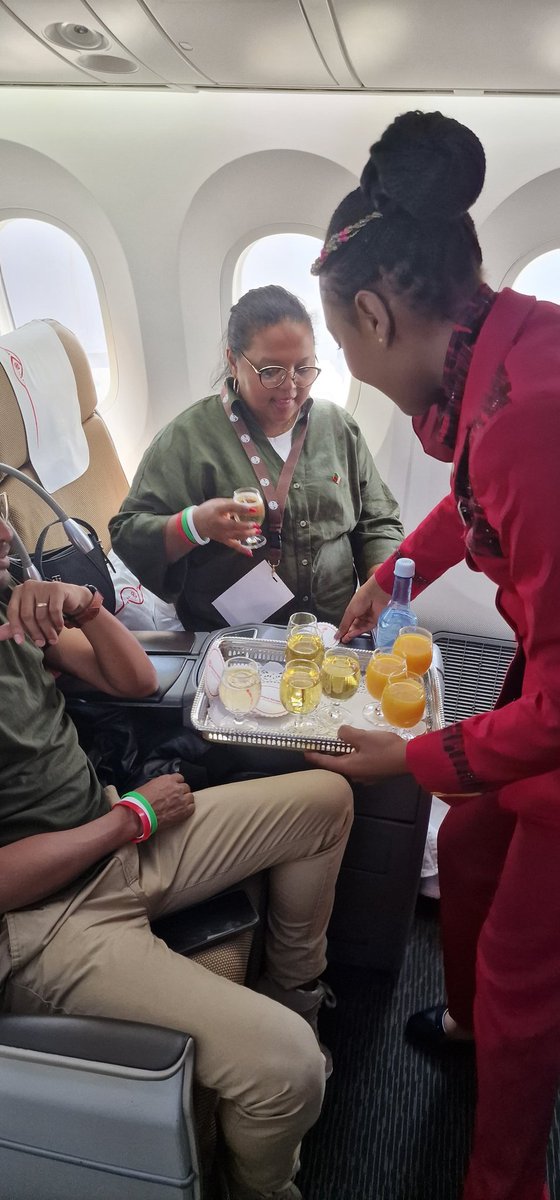 KenyaAirways's tweet photo. 4 charter flights. 1 unforgettable match!

In collaboration with the Ministry of Sports of Madagascar, we had the joy of flying passionate supporters to Nairobi for the football showdown between Morocco 🇲🇦 and Madagascar 🇲🇬.

For us, it’s more than travel; it’s about uniting people, cultures, and passion through the spirit of sport.

#ThePrideOfAfrica