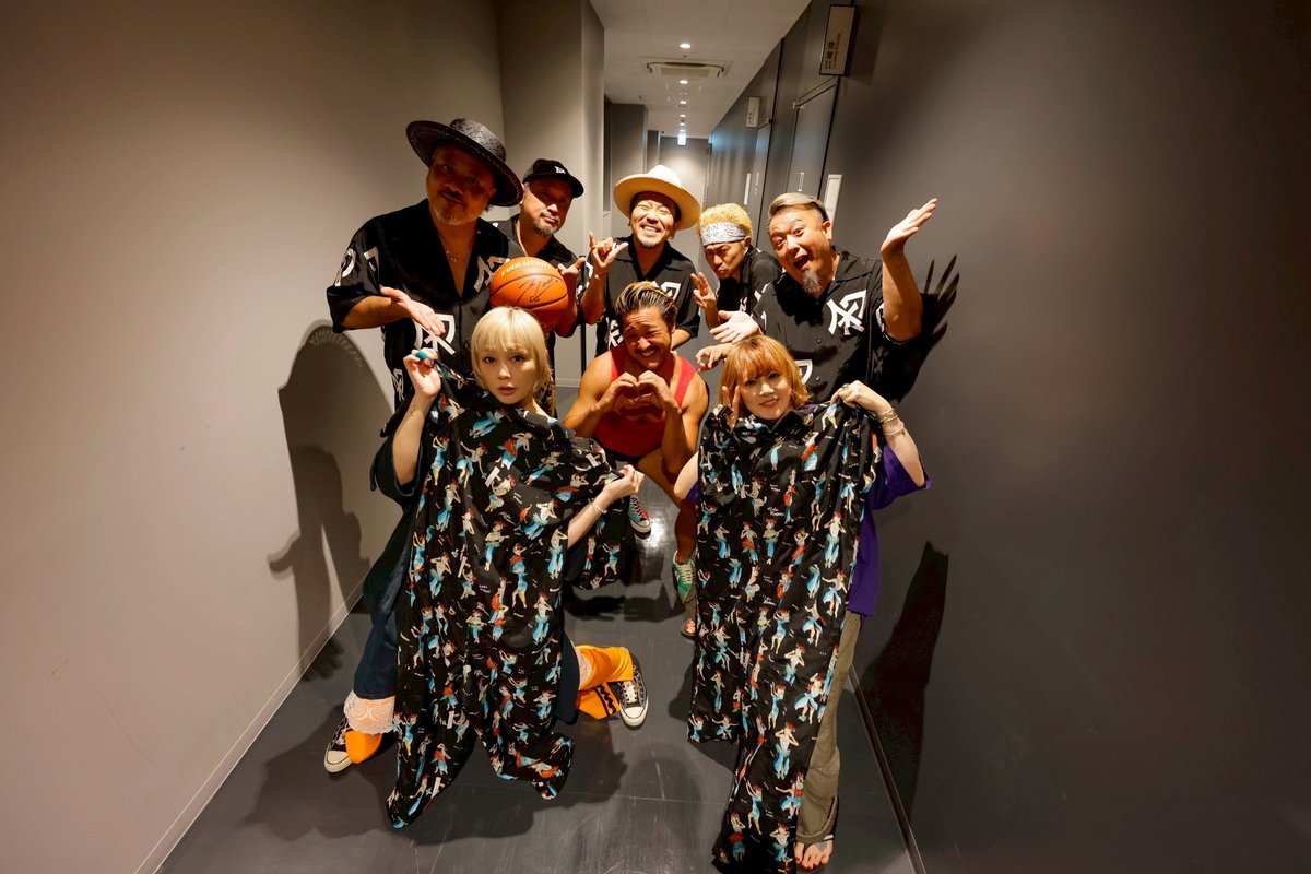 ShuAshimine's tweet image. ※PUFFYさん激可愛

撮影by @saru_camera 

#モンパチ
#PUFFY
#UNAVERAGEFES