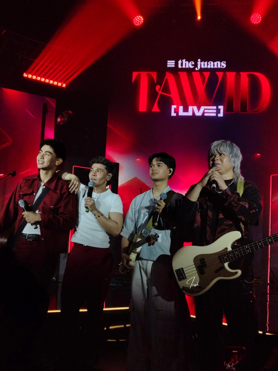 aerissh_'s tweet photo. The Juans for the night, memories for a lifetime ✨

#TheJuansTawidLive
@carlguevarra09 @ChaelAdriano @JapsMendoza @rjscruz_ https://t.co/wztPs3BH3a