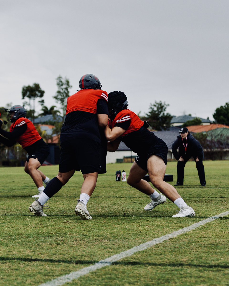 Getting that work in down in the TRENCHES , its a dog eat dog world be the bigger dog 🐾🔥

<a href="/NFLAcademy/">NFL Academy</a> <a href="/247recruiting/">247Sports Recruiting</a> <a href="/On3sports/">On3</a> <a href="/TheUCReport/">Billy Tucker</a> 

#Work #Defensiveline #australia #americanfootball #texasfootball #floridafootball #georgiafootball #collegefootball