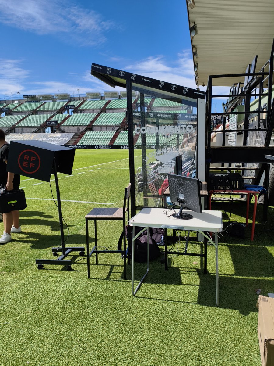 💥 En el Romano están terminando de instalar el FVS (el VAR barato) , la novedad esta temporada en la tercera categoría del fútbol español 

📺 A las 14:20 en <a href="/deportesCEX/">Extremadura Deportes</a> la previa del <a href="/Merida_AD/">A.D. Mérida</a> - <a href="/BarakaldoCF/">Barakaldo C.F.</a>
