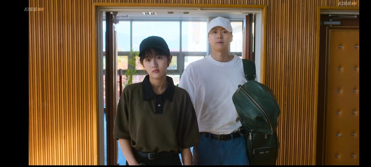 fwanciskennedy's tweet image. 🎬: LOVE UNTANGLED(2025)

This movie beautifully shows how small things feel huge as a teen—from taming frizzy curls to confessing to a crush. It’s sunshine and rainbows all the way, a heartwarming feel-good story that delivers a gentle, teenage take on self-acceptance. 🌸✨