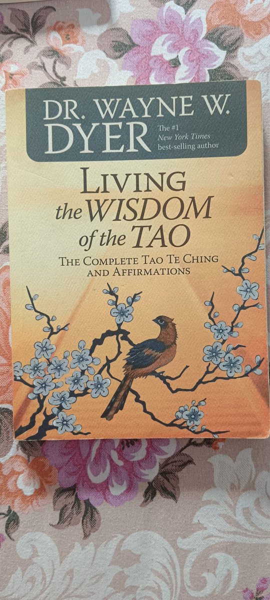 amitdhanani2012's tweet image. One of the best book on wisdom of life. Tao te Ching. Meaning of heaven here is State of mind or peace or sky.

#life #wisdom #laotzu #taoteching