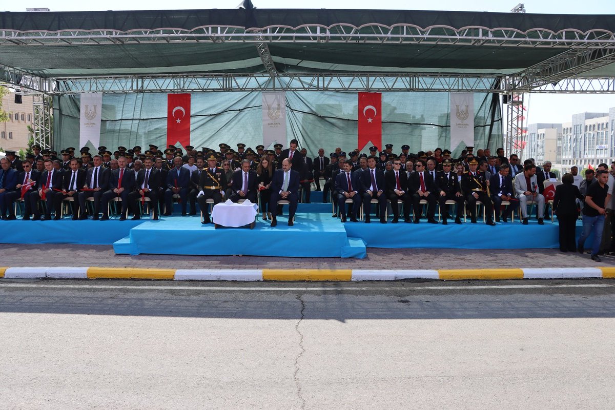 Milletimizin bağımsızlık mücadelesini taçlandıran bu büyük zaferin 103. yıl dönümünü gurur ve coşkuyla kutluyoruz.

Şanlıurfa Valiliği’nce organize edilen 30 Ağustos Zafer Bayramı etkinlik programına Valimiz Sayın Hasan Şıldak, Büyükşehir Belediye Başkanımız Sayın Mehmet Kasım