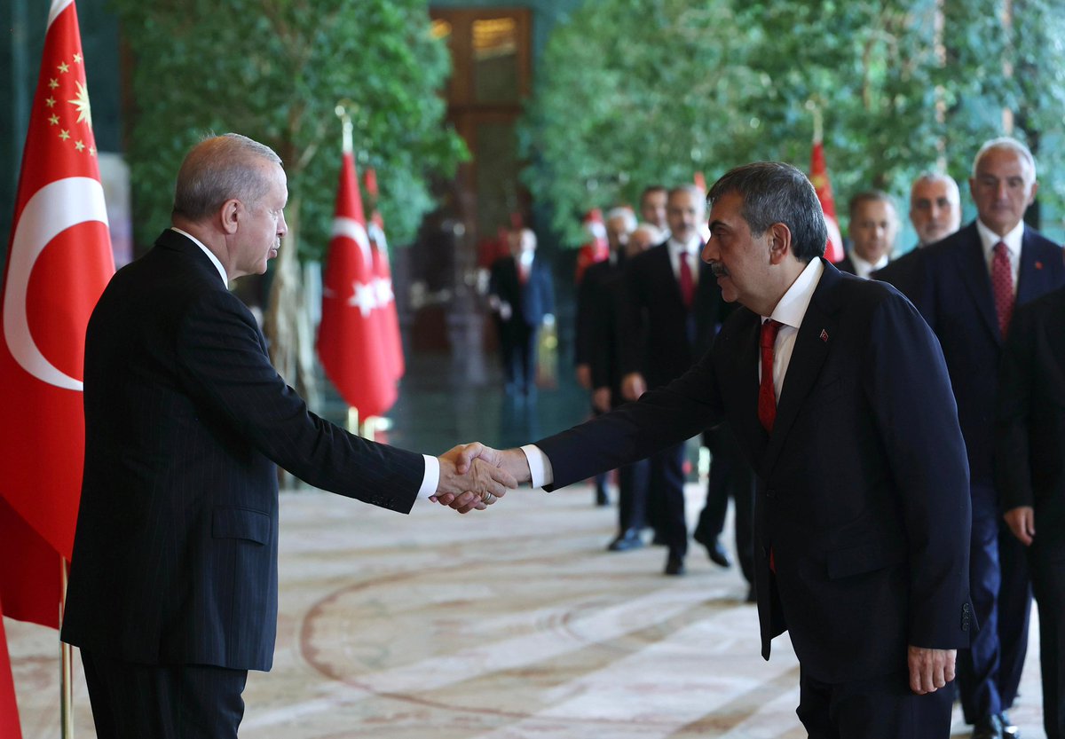 📍Ankara

30 Ağustos Zafer Bayramı dolayısıyla Cumhurbaşkanımız Sayın Recep Tayyip Erdoğan’ın riyasetinde Anıtkabir’i ziyaret ettik, ardından Cumhurbaşkanlığı Külliyesi’ndeki Tebrik Kabul Programı’na katıldık.

Bu vesileyle Gazi Mustafa Kemal Atatürk ve İstiklal Mücadelemizin tüm