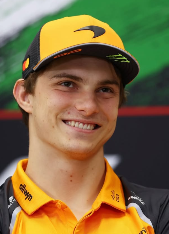 ᴏꜱᴄᴀʀ ᴘɪᴀꜱᴛʀɪ tweet media