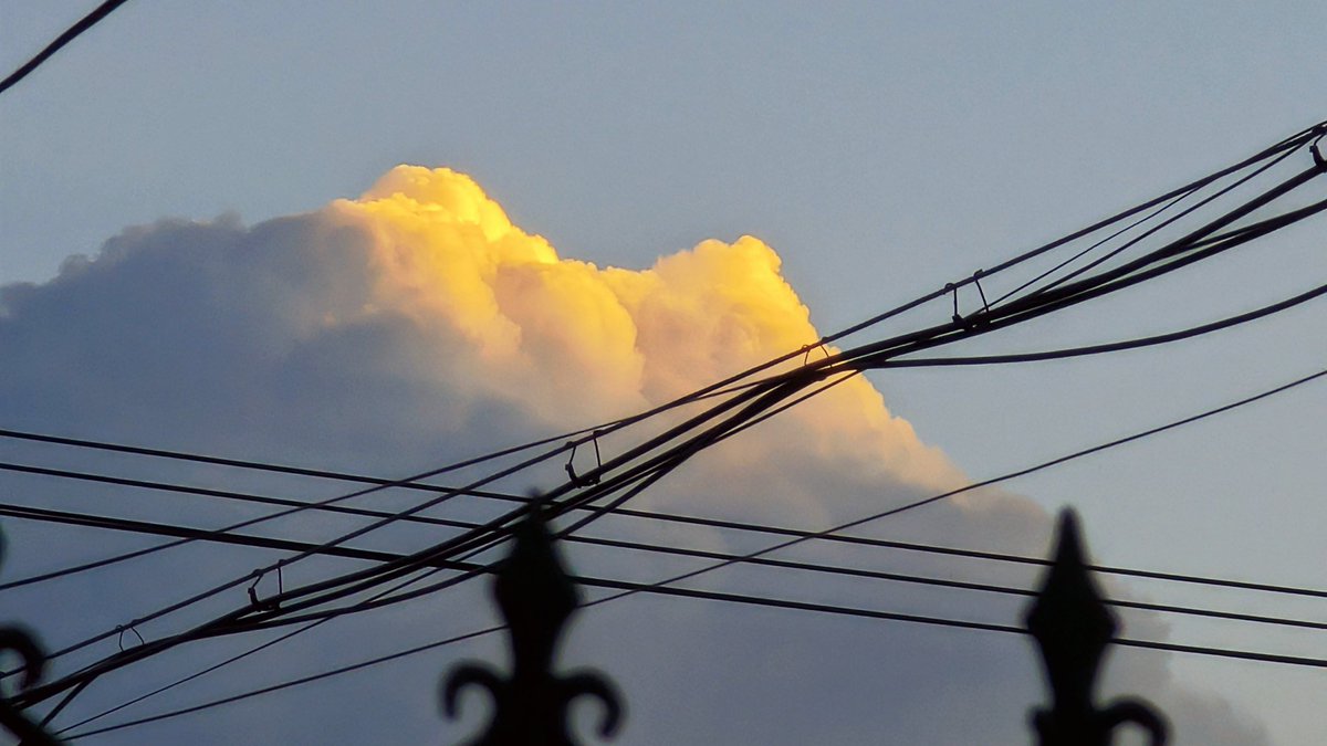 每周回家陪爸妈吃饭闲聊！